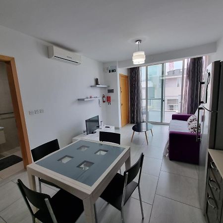 Metrostays Apartament St Julian Malta San Ġiljan Buitenkant foto