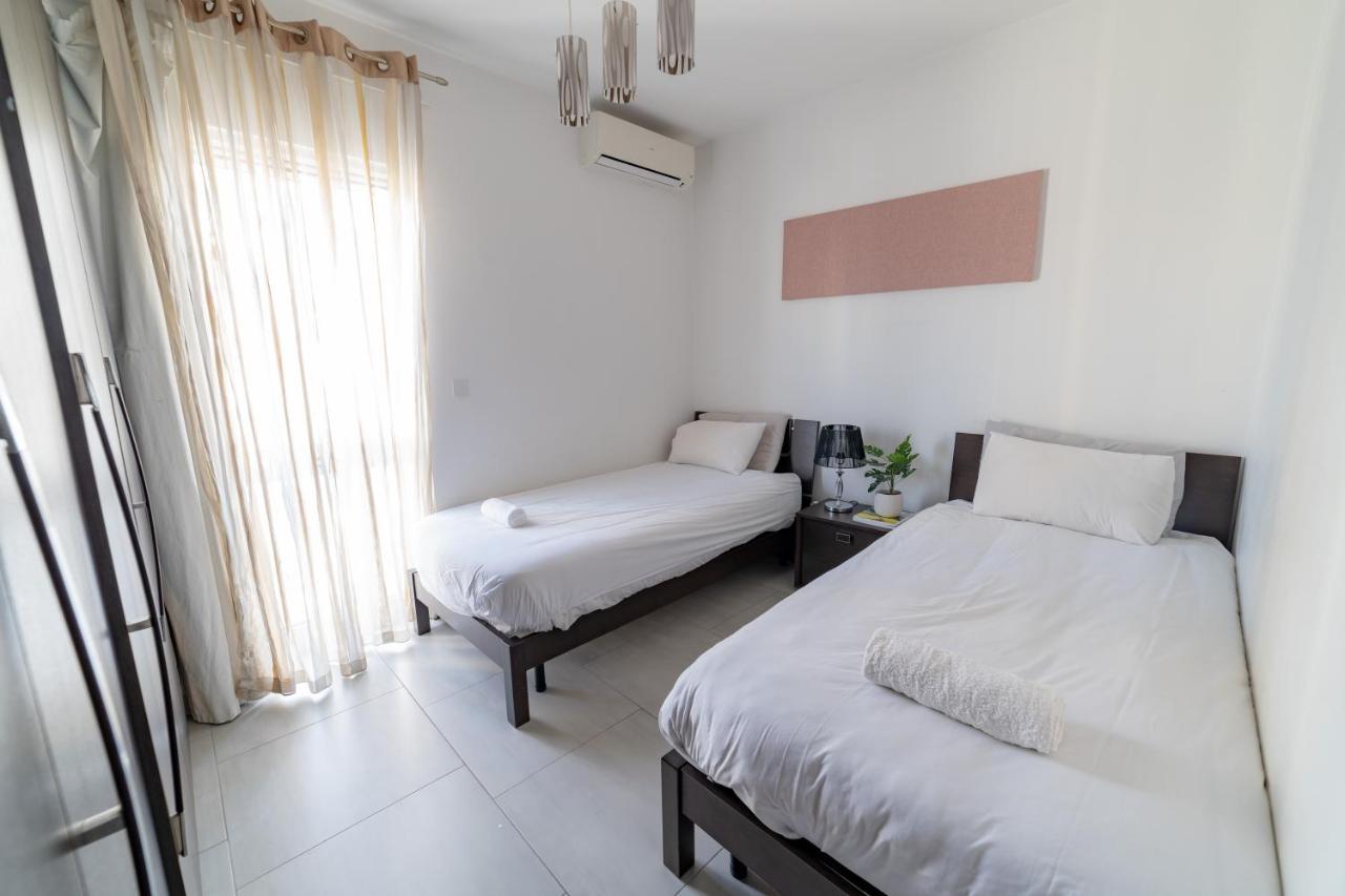 Metrostays Apartament St Julian Malta San Ġiljan Buitenkant foto